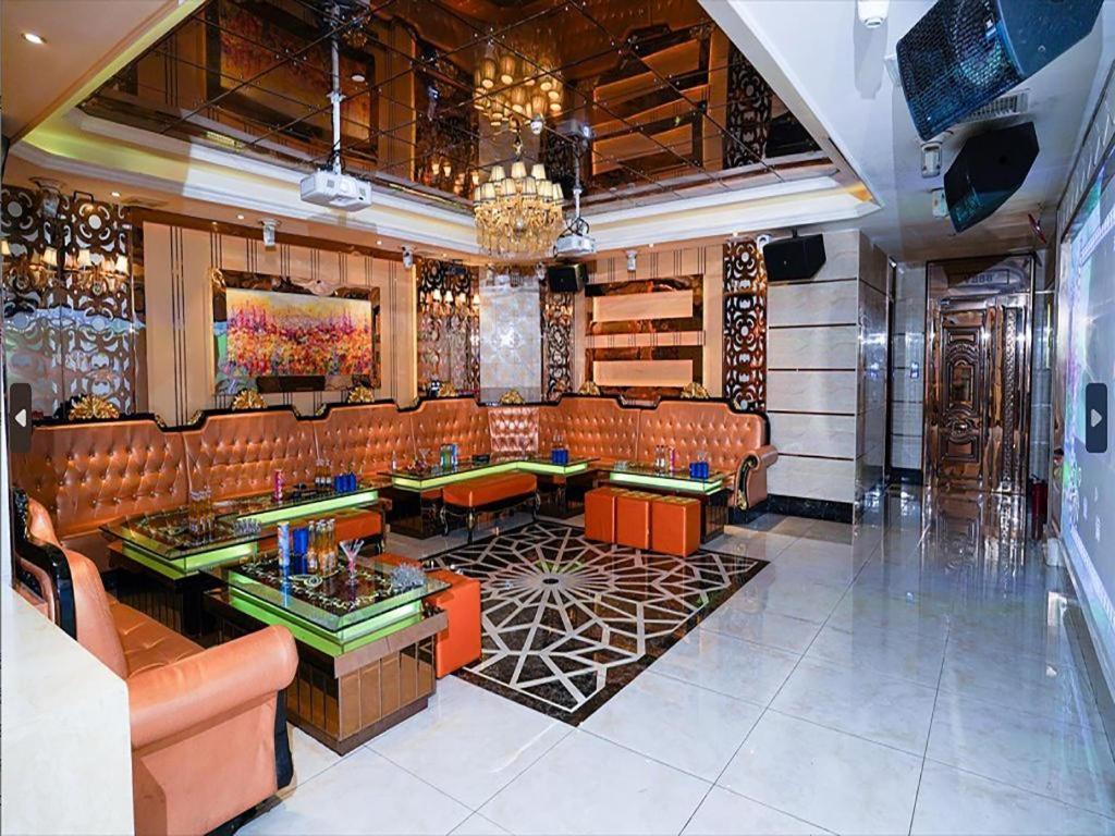 Fenggang Gladden Hotel Tiantangwei Luaran gambar