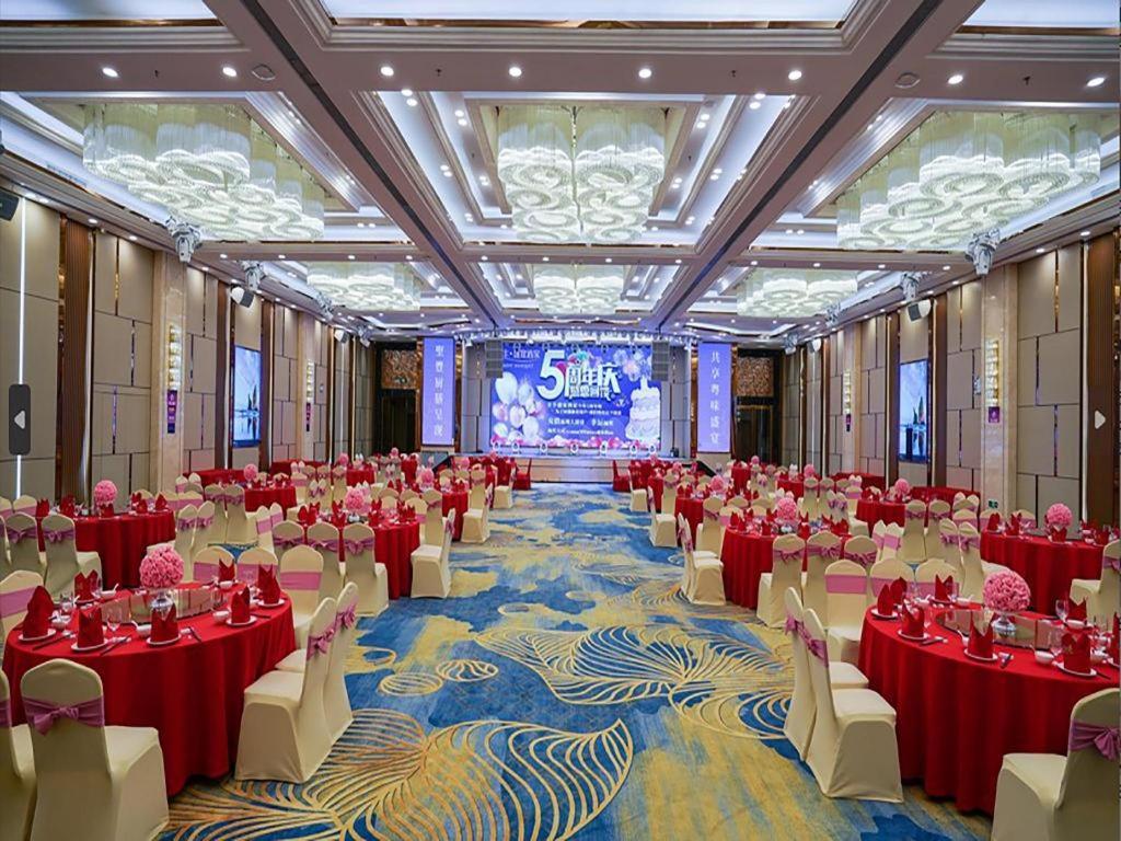Fenggang Gladden Hotel Tiantangwei Luaran gambar