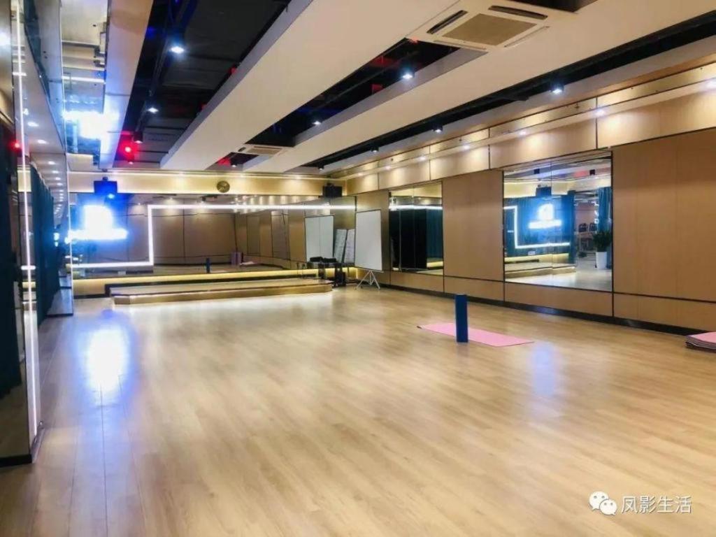 Fenggang Gladden Hotel Tiantangwei Luaran gambar