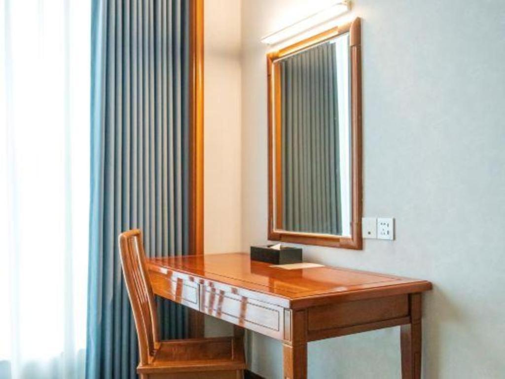 Fenggang Gladden Hotel Tiantangwei Luaran gambar