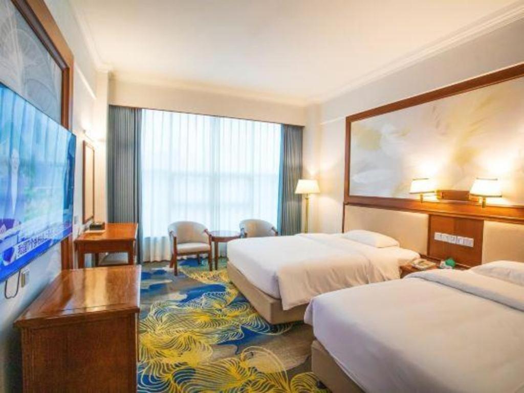 Fenggang Gladden Hotel Tiantangwei Luaran gambar
