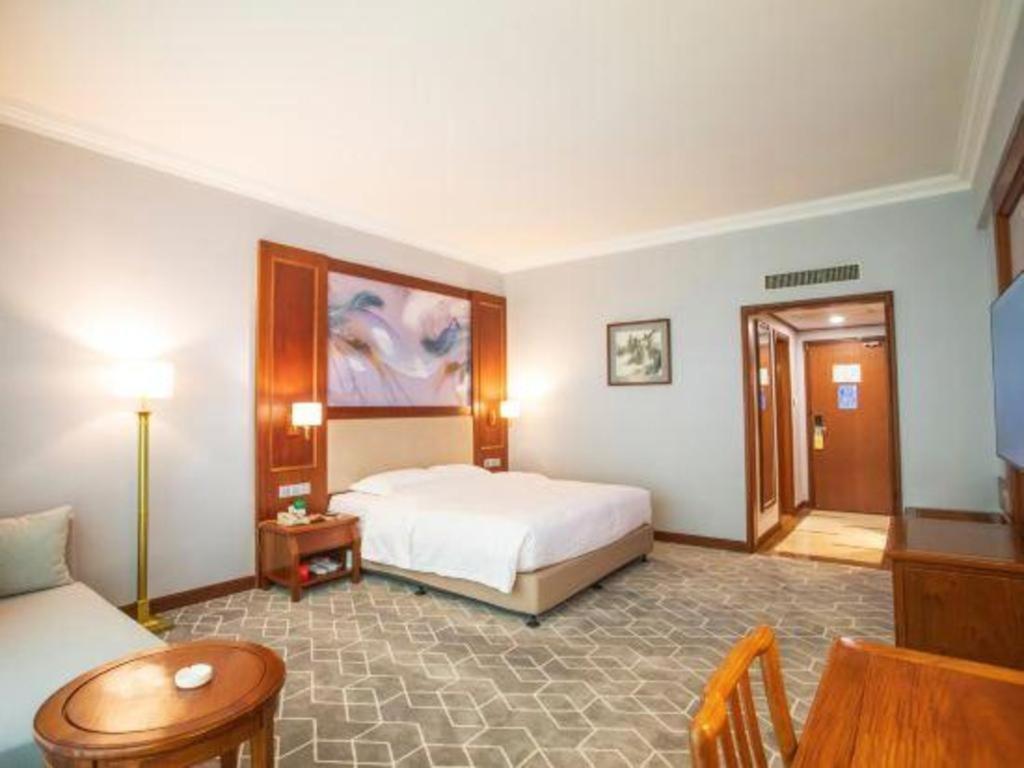 Fenggang Gladden Hotel Tiantangwei Luaran gambar