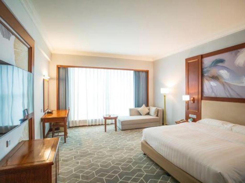 Fenggang Gladden Hotel Tiantangwei Luaran gambar