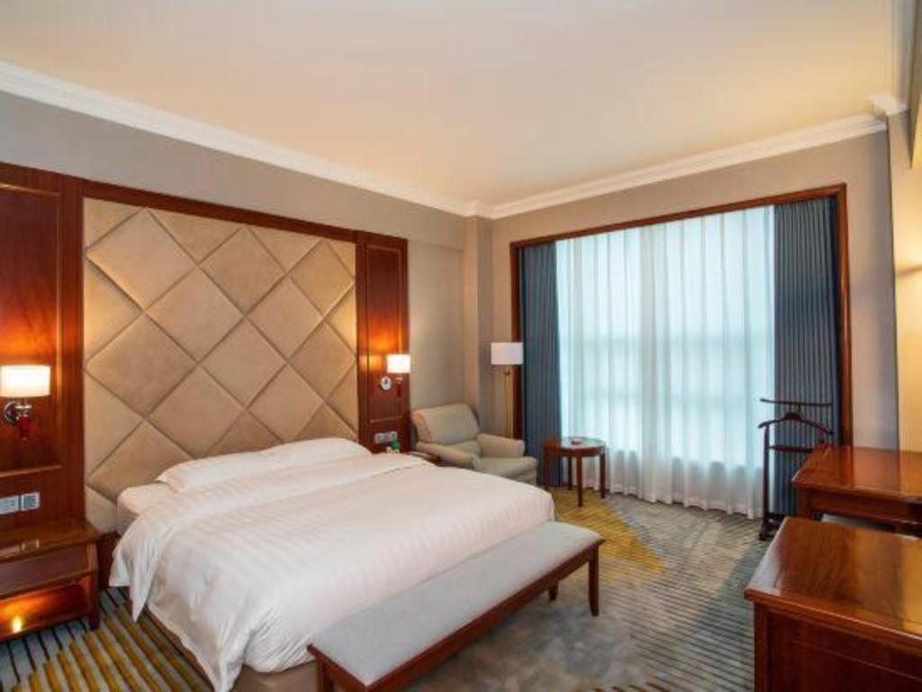 Fenggang Gladden Hotel Tiantangwei Luaran gambar