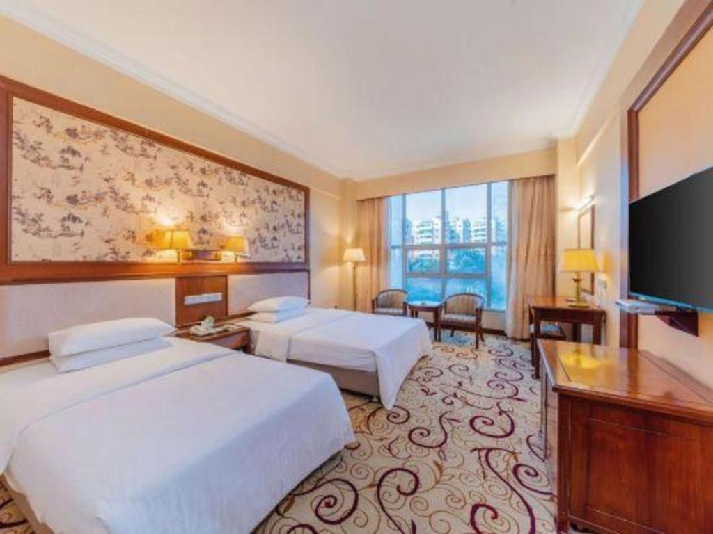 Fenggang Gladden Hotel Tiantangwei Luaran gambar