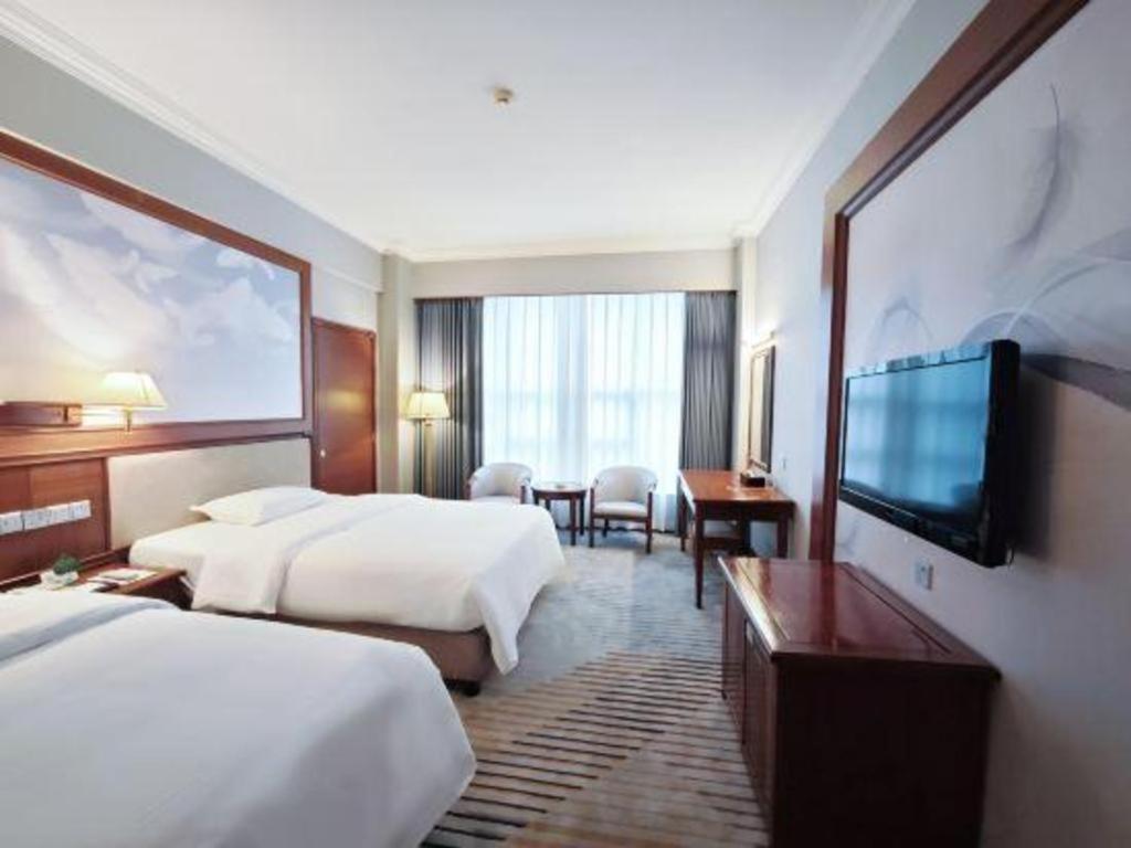 Fenggang Gladden Hotel Tiantangwei Luaran gambar