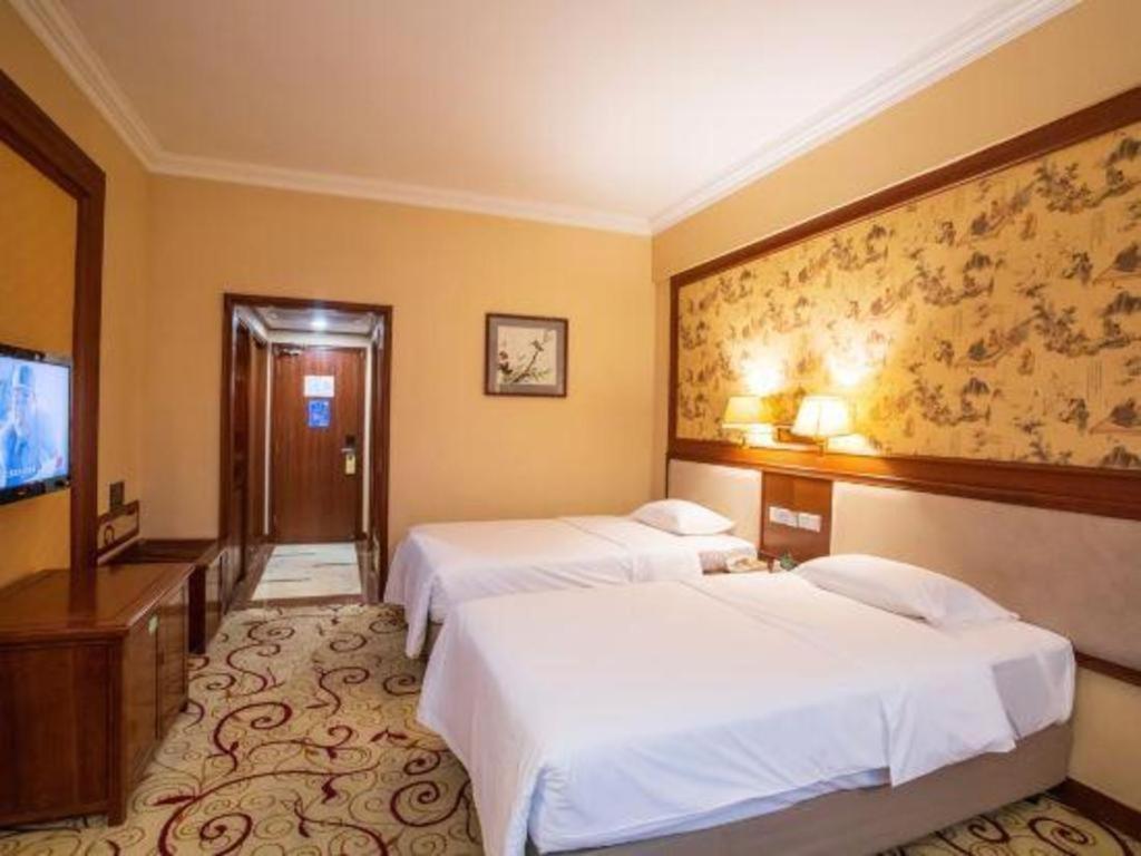 Fenggang Gladden Hotel Tiantangwei Luaran gambar