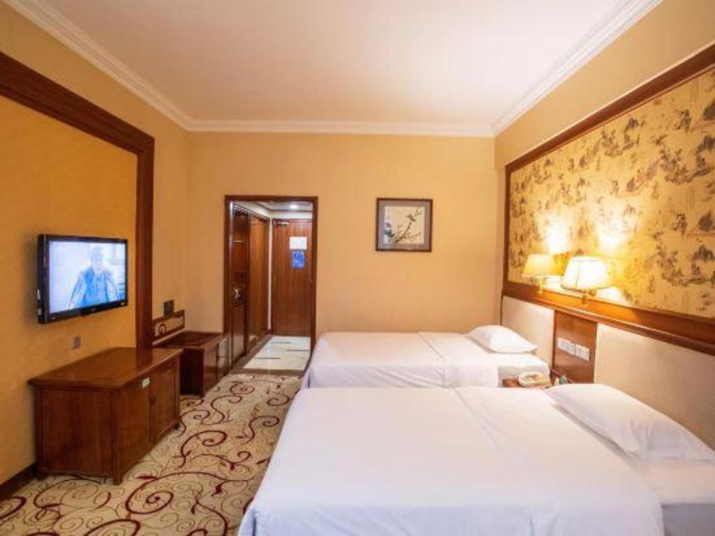 Fenggang Gladden Hotel Tiantangwei Luaran gambar