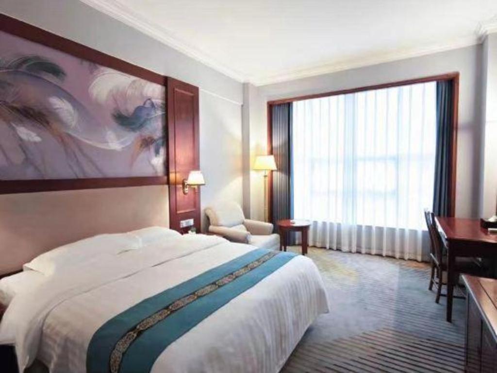 Fenggang Gladden Hotel Tiantangwei Luaran gambar